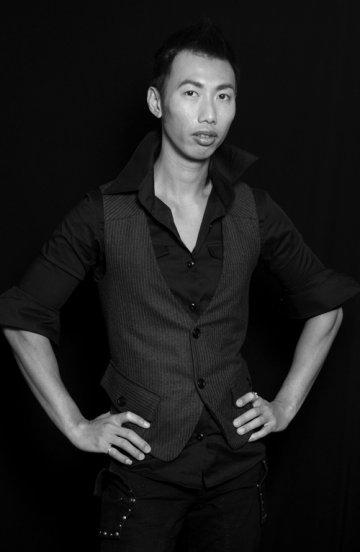 Dinh B Nguyen : Kaleidoscope of elegance + sophistication