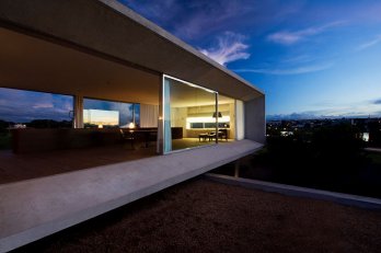 Marcio Kogan_Osler House/Pedro Vannucchi.
