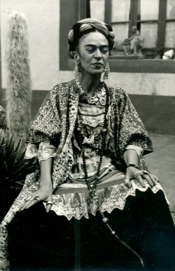 Frida Kahlo in her garden at Coyoacn, 1952_Berenice Kolko.Fidelcomiso Museos Diego Rivera y Frida Kahlo