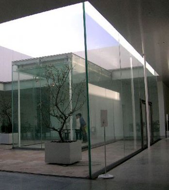 Sanaa_Kanazawa_Interior details of Museum of contemporary art of the XXI century_Ishikawa_Japan