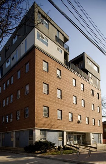 Levitt Goodman Architects, Logement modulaire Avenue Leonard_Toronto_Canada