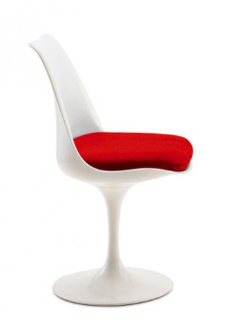 Eero Saarinen_Chaise Tulipe_Helsinki_Finlande