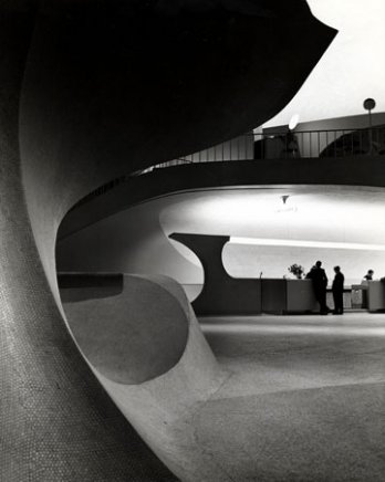 Eero Saarinen_TWA Terminal New York International (now JFK International), Circa 1962_Balthazar Korab_New York_USA