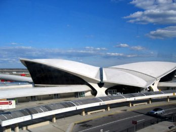 Eero Saarinen_ JFK International Airport, Circa 1962_Balthazar Korab_New York_USA