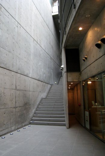 Tadao Ando_Galleria