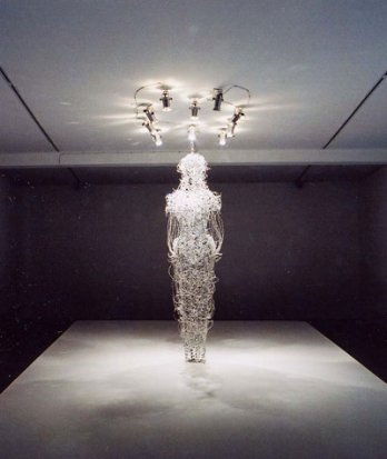 Lee Bul_Divine Shell Cruch 2000_Fondation Cartier_Patrick Gries