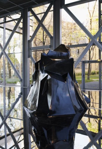 Lee Bul_Bunker, 2007_Fondation Cartier