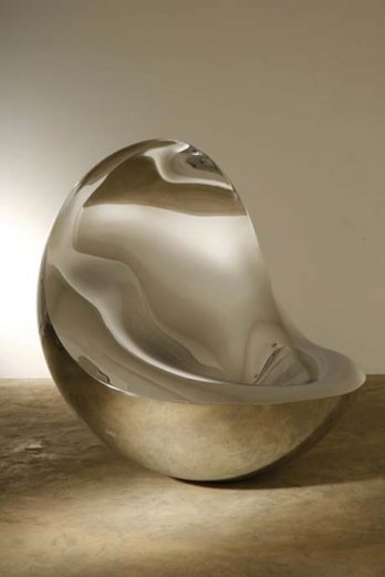 Ron Arad_No Discipline/Ron Arad_Chaise sculpture Southern-Hemisphere_Eric & Petra Hesmerg
