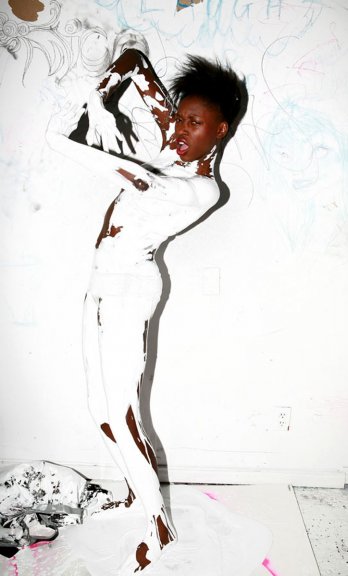 Nico Stinghe_Just another sidewalk/Ramata