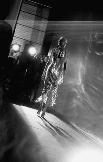 Gérard Uféras/Paco Rabanne, haute couture printemps-été 1999, Paris, janvier 1999